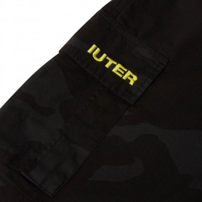 Iuter Pantaloncini Cargo Camo Short - Black - immagine 4