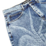 Iuter Spider Loose Denim Shorts Blue Bleach - immagine 4